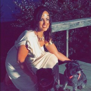 Meet your Posher, Dana